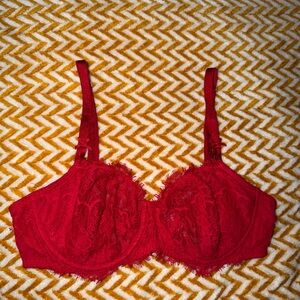 Victoria's Secret Vibrant Red Lace Bra NWOT